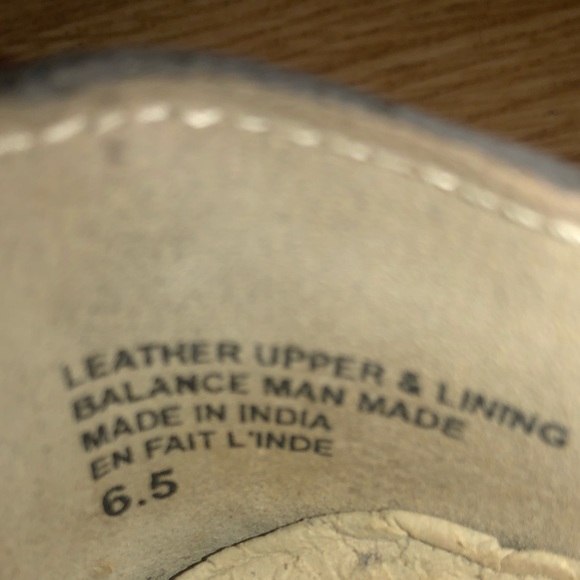 ANTHROPOLOGIE Seychelles Suede Quake Ruffle Grey Taupe Sneakers 6.5 - Picture 6 of 6